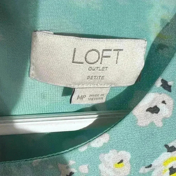 Cute Layered A-Line Mint Green Loft Top In Petite Med. Pastel Floral Sleeveless - Picture 3 of 6